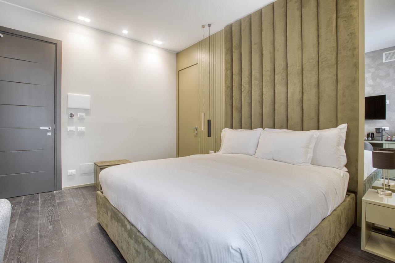 Le Suite Del Corso The Smart Boutique Aparthotel By Ospitami Милан Экстерьер фото