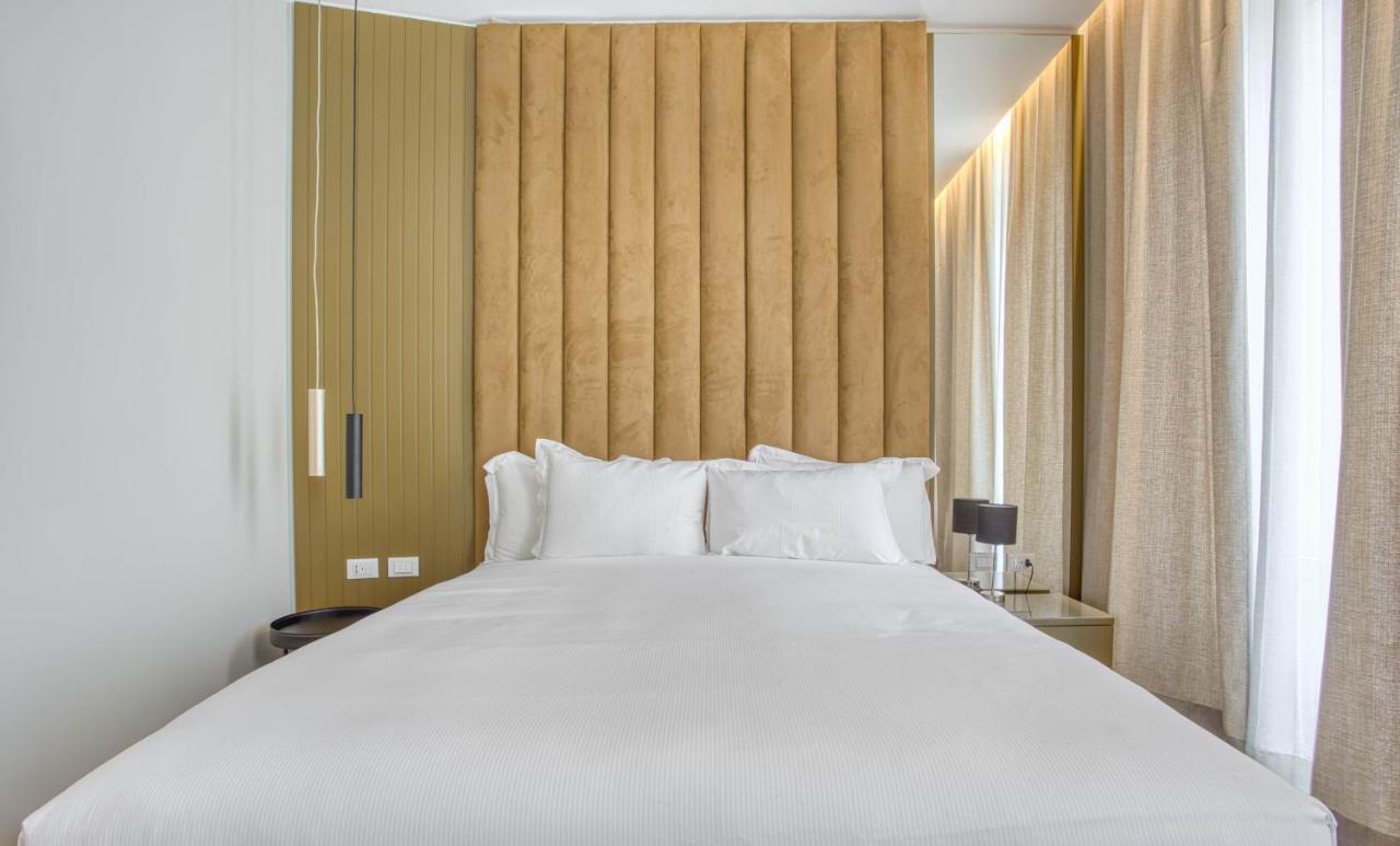 Le Suite Del Corso The Smart Boutique Aparthotel By Ospitami Милан Экстерьер фото